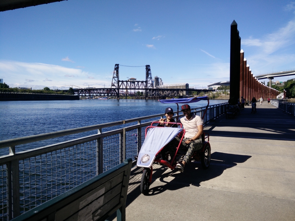 Portland,Water,Weekend,Bridges,Downtown,Cycle,Bike,Beautiful,Oregon,trees,green,park.garden